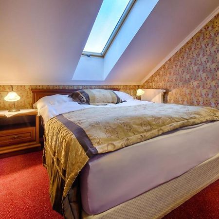 Hotel Tevel Sladkovicovo Esterno foto