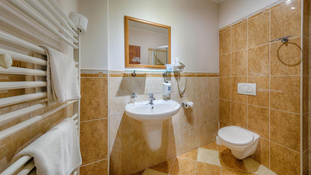 Hotel Tevel Sladkovicovo Esterno foto
