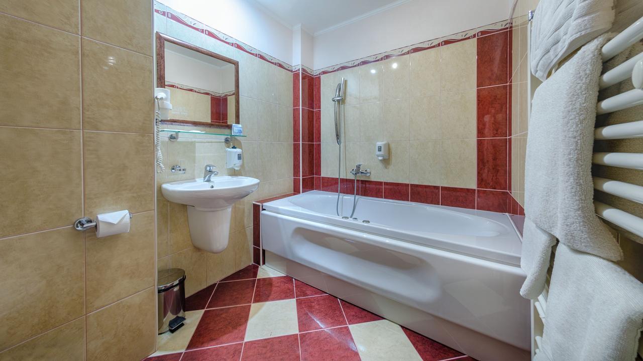 Hotel Tevel Sladkovicovo Esterno foto